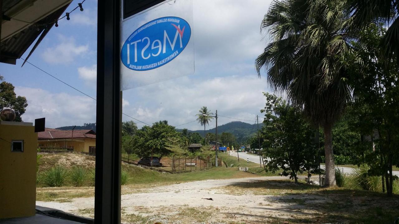 Kuntum Cottage Bed & Breakfast Kampung Tanjung Ipoh Eksteriør bilde